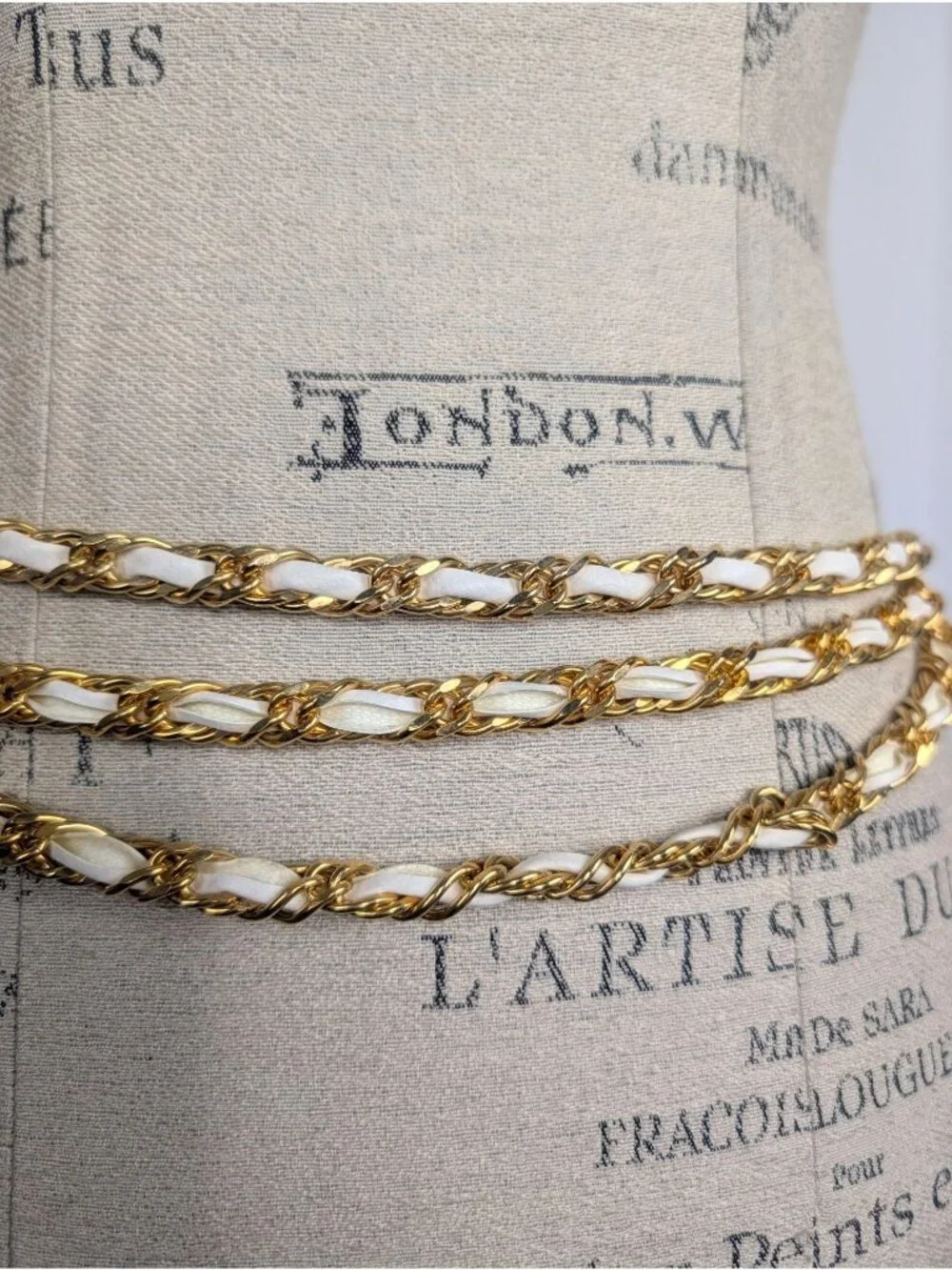 Vintage 90s Gold Chain Belt Small Medium White